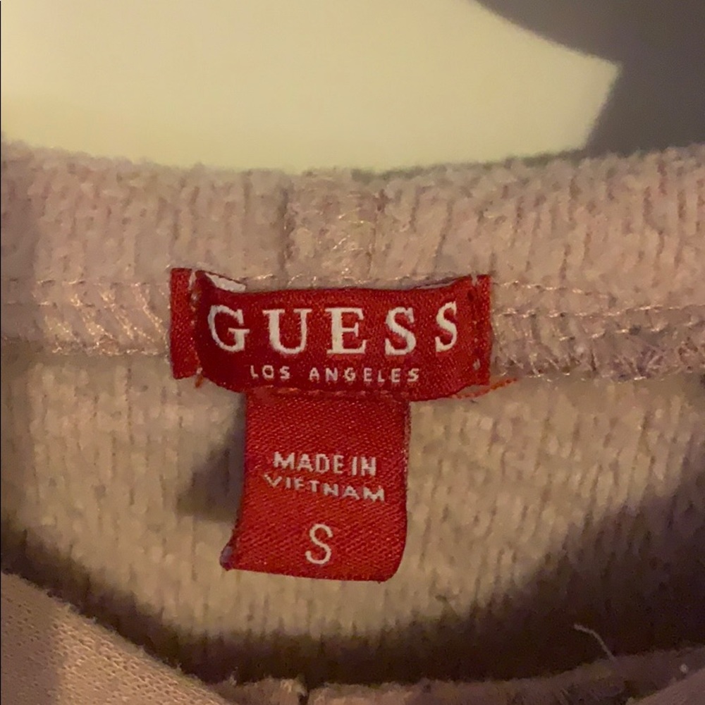 GUESS sweatshirt - Picture 4 of 4